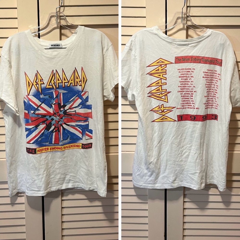 Daydreamer Def Leppard 1993 Tour Tee T-Shirt Vintage Style Women’s Size Large